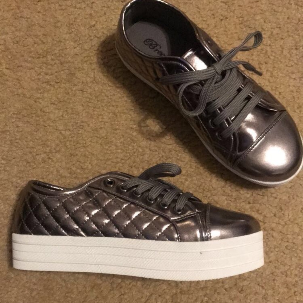 Platform Sneakers 👟